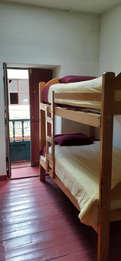 The Grasshopper Hostels Av Alta Cuzco Exterior foto